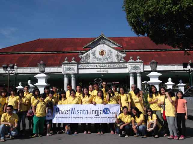 Paket Wisata Jogja study tour kunjungan keraton jogja75